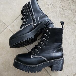 Madden Girl Hawke lace-up black faux leather combat boots SZ 6M